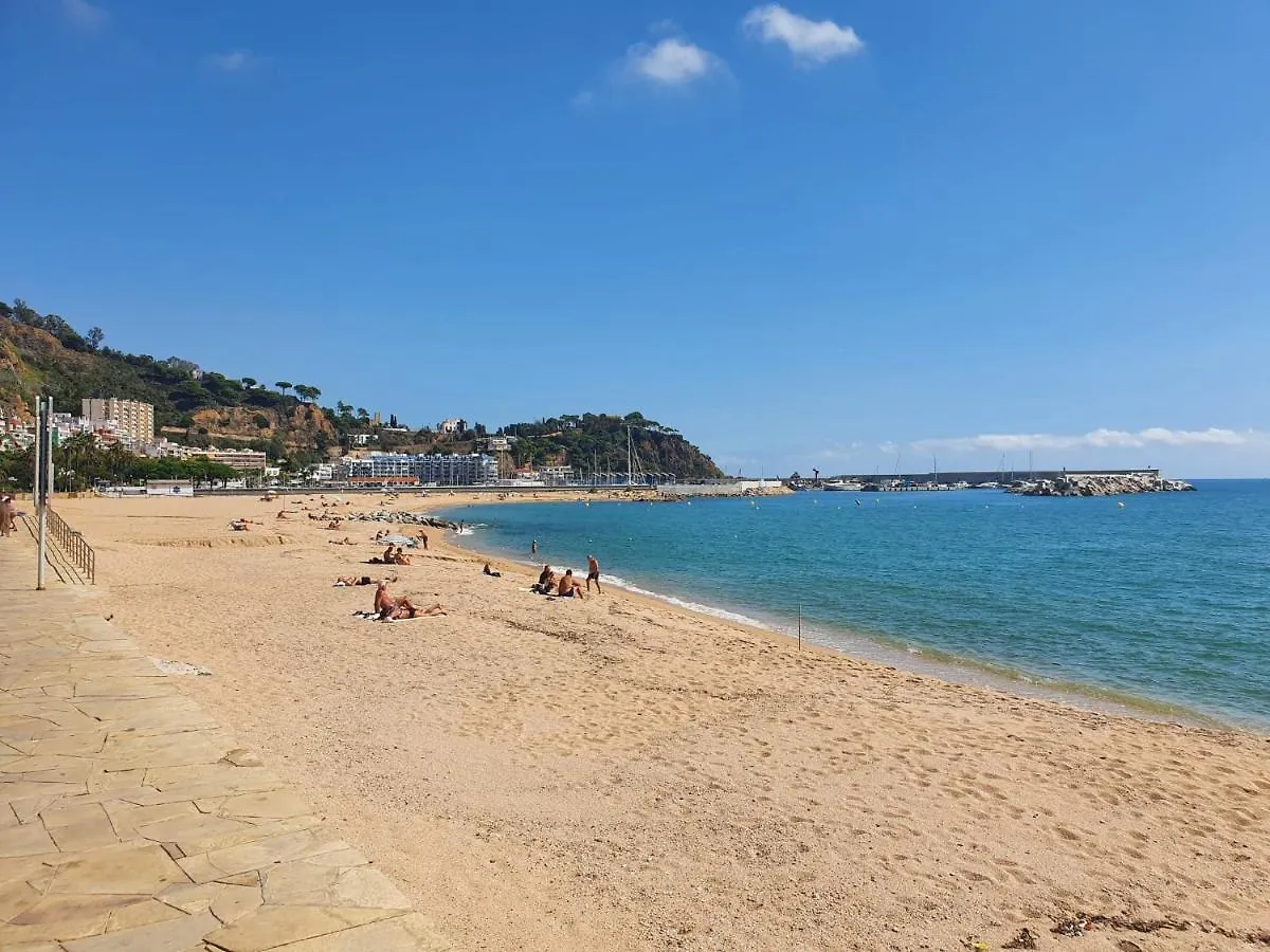 Habitacion Delante De La Playa Blanes Homestay